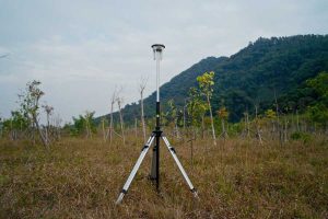 D-RTK 3 on tripod as base station
