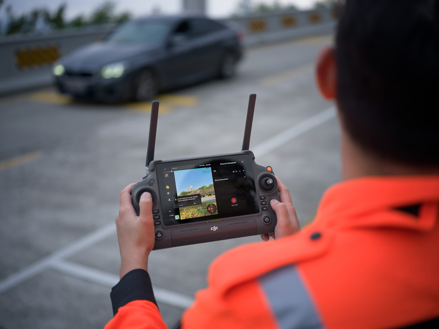 DJI Zenmuse V1 speaker mounted on Matrice drone