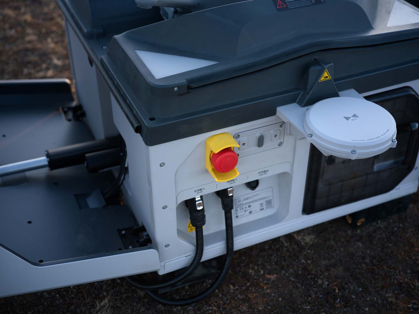 DJI Dock 3 battery charging