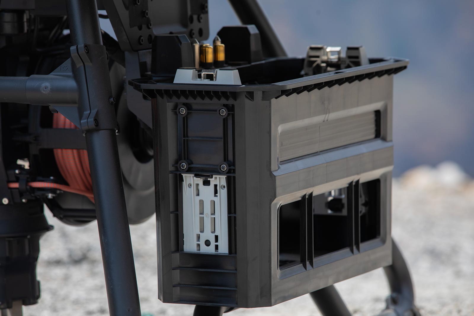 DJI Dual-Battery Lifting System on FlyCart 100